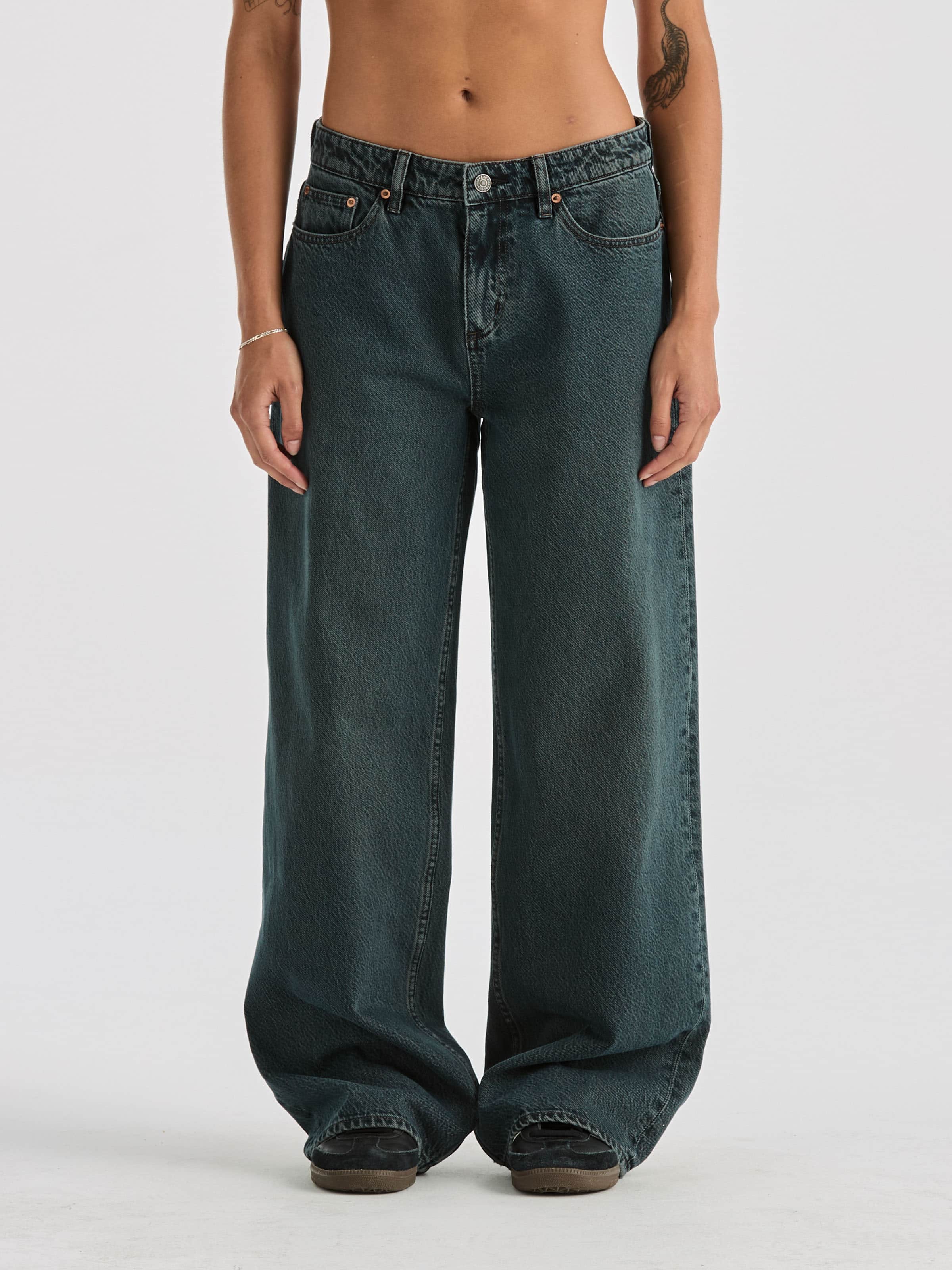 Low Slouch In Smoked Tea