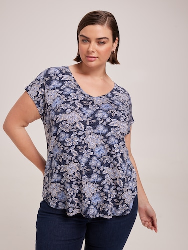 Curve Luxe V Neck Tee                                                                                                           