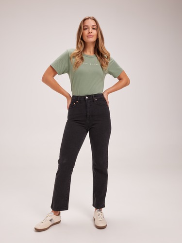 Hi Straight Curvy In Black Murmur                                                                                               