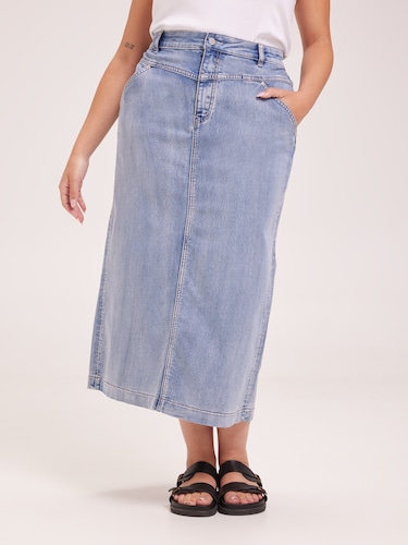 Curve Amaze Yoke Front Maxi Skirt                                                                                               