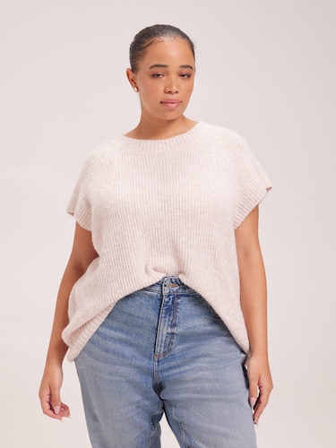 Curve Madison Luxe Crew Neck Vest                                                                                               