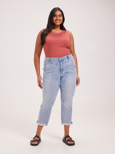 Curve Amaze Mid Rise Yoke Front Boyfriend Jean                                                                                  