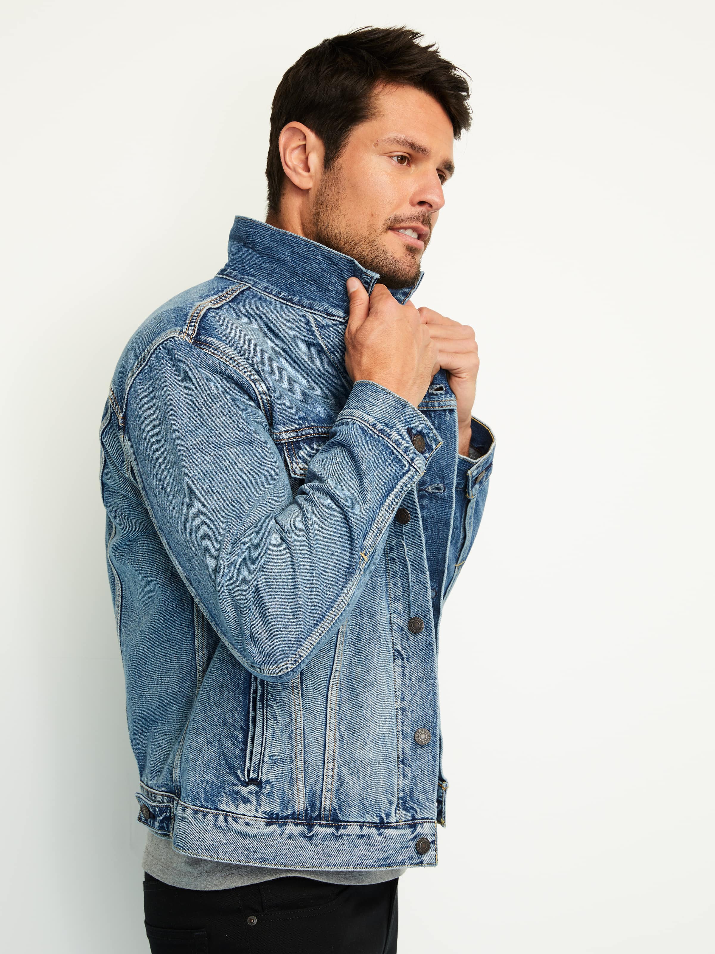 Trucker Jacket In Skyline Denim - Just Jeans Online