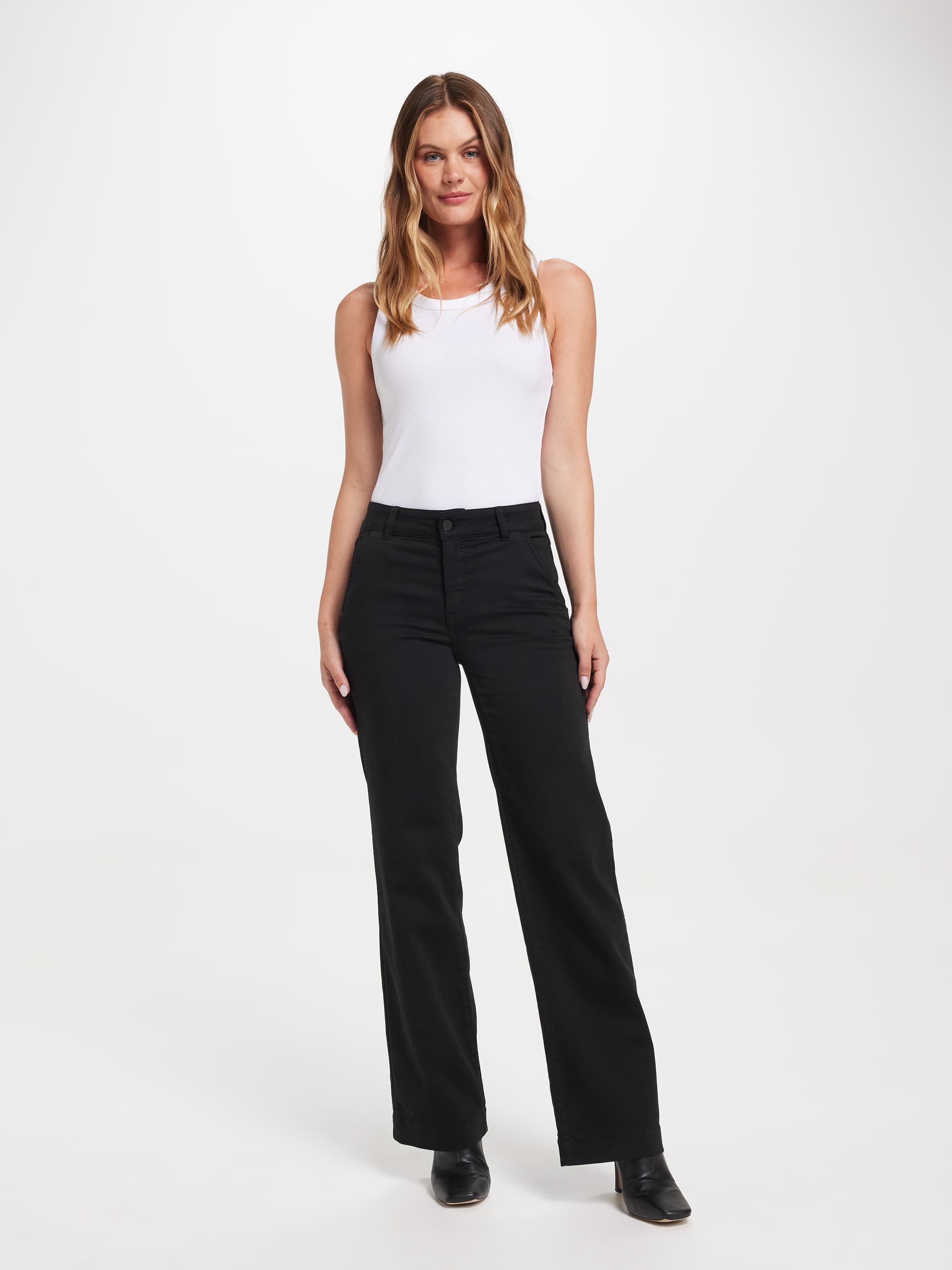 Amaze High Rise Wide Leg Jeans Black - Just Jeans Online